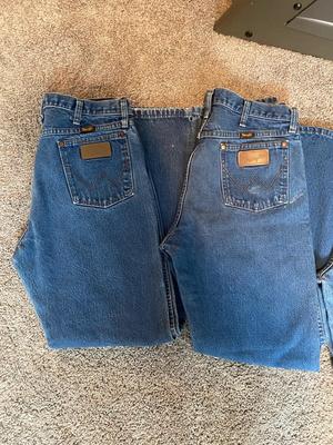 3 PAIR OF BROKEN IN WANGLER JEANS 34X32