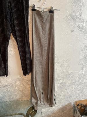 WOMENS CLOTHING RANGING IN SIZES