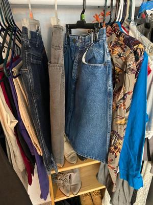 WOMENS CLOTHING MOSTLY WESTERN WEAR