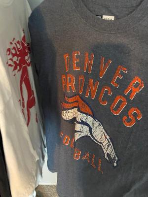 MENS CLOTHING CASUAL, DRESS, T-SHIRTS AND TIES