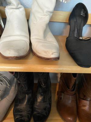 SHELF, BOOTS AND SHOES