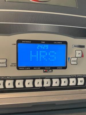 REALLY NICE SPIRIT TREADMILL