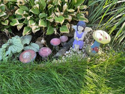 MORE YARD ART