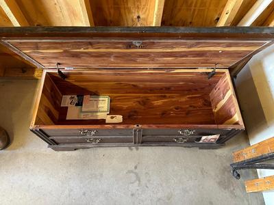 LANE CEDAR LINED HOPE CHEST