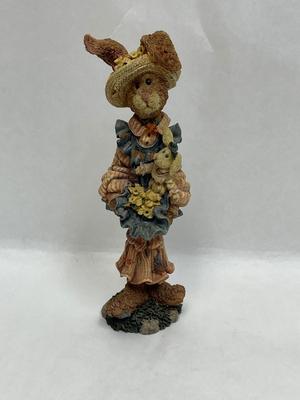 Boyds Bears and Friends - Folkstone Collection: Prudence with Daffodils