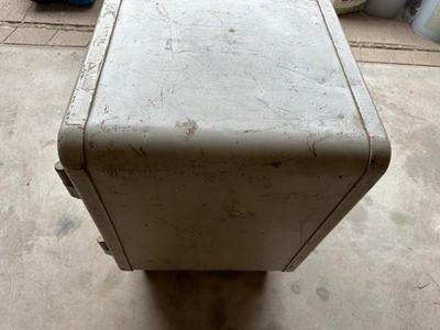 SENTRY FLOOR SAFE (NO COMBO)
