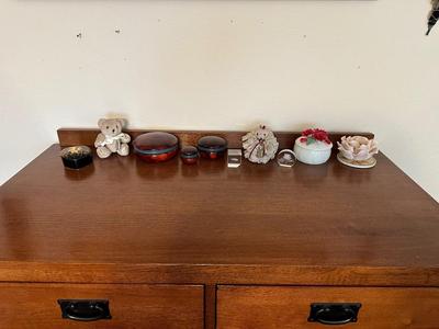 KNICK KNACKS