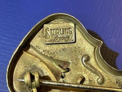 Vintage Lang Sterling Silver Violin Pin/Pendant in VG Preowned Condition.