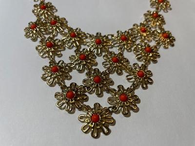 Vintage Gold-tone Dangling Necklace 15-17" Adjustable in Very Good Preowned Condition as Pic'd.
