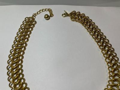 KJL Kenneth Jay Lane Gold-tone Dangling Ball Necklace 16-18" Adjustable in Good Preowned Condition.