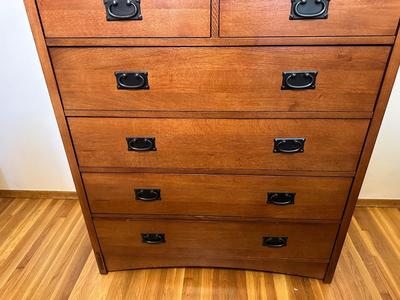 WALTER OF WABASH 8 DRAWER CHEST