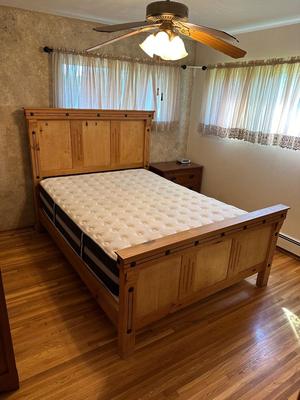 RUSTIC HACIENDA STYLE QUEEN BED WITH A SLEEP NUMBER MATTRESS SET