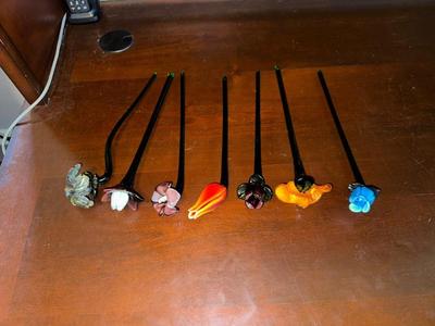 7 GLASS FLOWERS