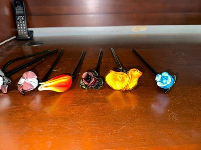 7 GLASS FLOWERS