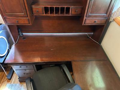 L SHAPED COMPUTER DESK WITH HUTCH PLUS CHAIR AND OFFICE SUPPLIES