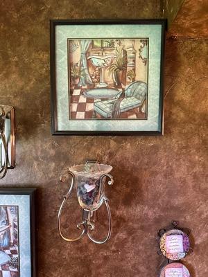 WALL DECOR