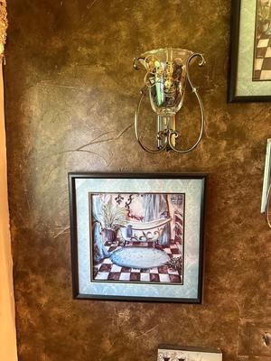 WALL DECOR