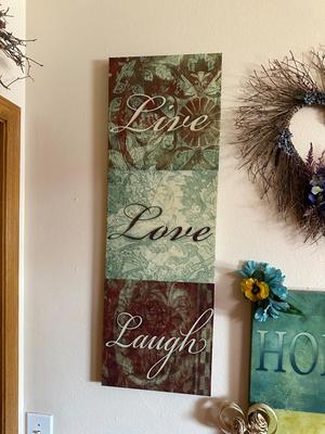 DRIED FOLIAGE SWAG AND WREATH PLUS WALL DECOR