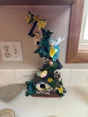 DECORATIVE BIRD HOUSE, PFALTZGRAFF PIECES & PAMPERED CHEF MOLDS