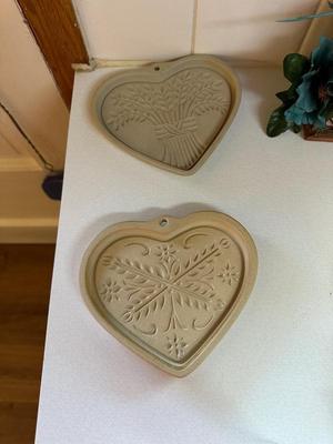 DECORATIVE BIRD HOUSE, PFALTZGRAFF PIECES & PAMPERED CHEF MOLDS