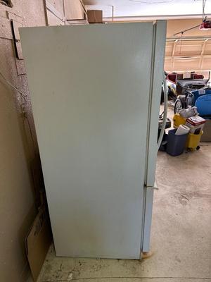 AMANA REFRIGERATOR W/BOTTOM FREEZER