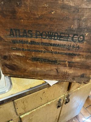 Atlas Powder Box
