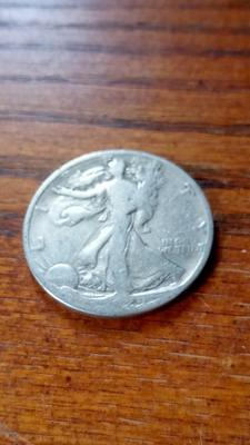 LOT 60 - 1929-S WALKING LIBERTY HALF DOLLAR