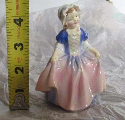 Older Royal Doulton Lady Figurine, Dinky Do, Older Green Mark