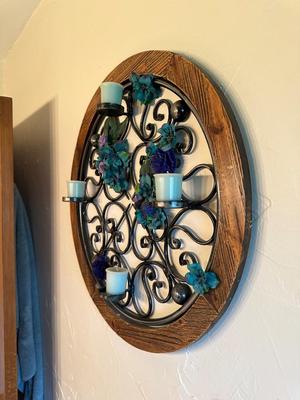 2 WALL MIRRORS WITH A WOOD & IRON FRAMES PLUS A MATCHING ROUND WALL DECOR