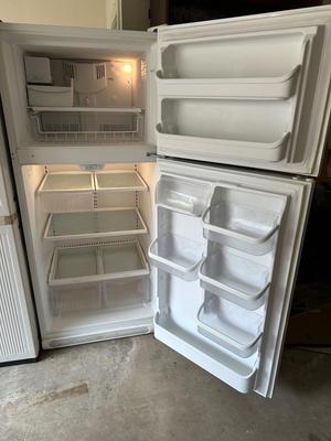Frigidaire Top Freezer Refrigerator