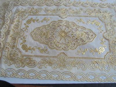 Fancy White and Gold Set of 4 Placemats