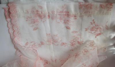 4 Pink and White Lace Curtain Panels, Read Description