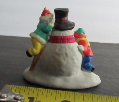 Older Collectible Lemax Christmas Village Snowman With Kids Figure