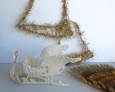 Tinsel Wrapped Wire Bells, Sleigh and Paper Ornament