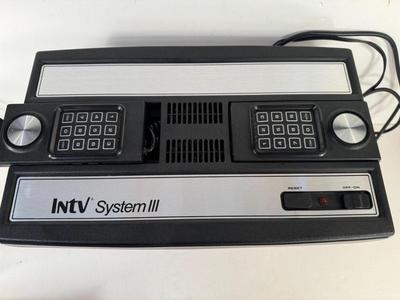 Lot 18. Vintage Intv System III Set