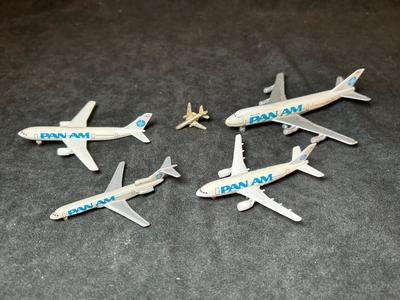 Lot 68. Vintage Pan Am Lot