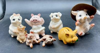 Figurine lot -pigs, piggy, piggies