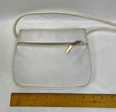 Giani Bernini White Purse