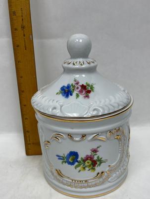 Vintage Royal Danube Garden Butterfly Porcelain Cookie/Coffee Canister Gold Trim