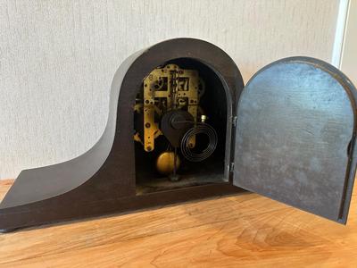 SETH THOMAS Mantle Clock with Key