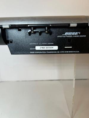 Lot 87. Bose Lifestyle Model 5 Music Center and 5 Speakers