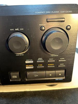 Lot 91. Sony MegaStorage 300 CD player