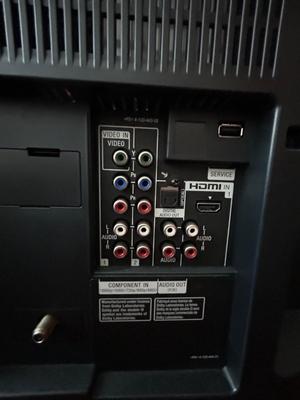 Lot 95. Sony Bravia TV 52" LCD