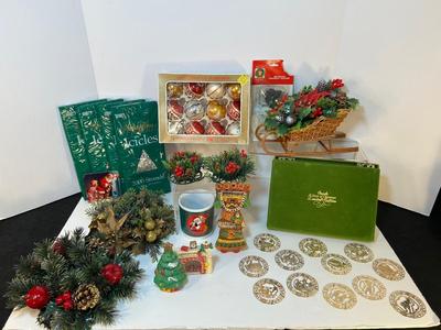 Lot 104. Christmas Assortment