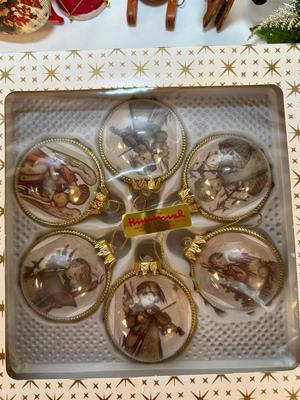 Lot 105. Christmas Assortment