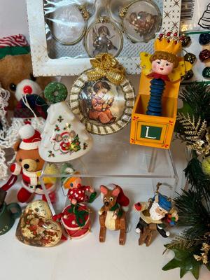 Lot 105. Christmas Assortment