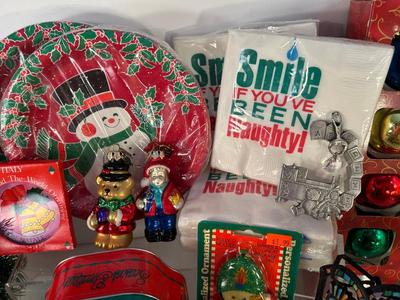 Lot 106. Chirstmas Assortment