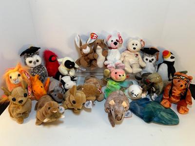 Lot 118. Ty Beanie Babies Bundle