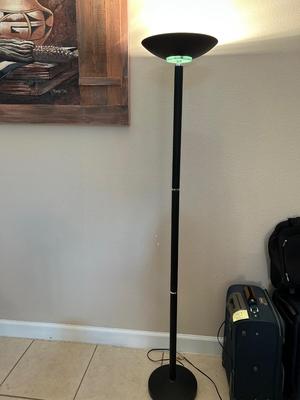 Lot 140. Floor Lamp