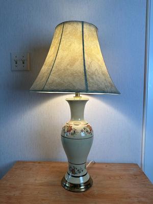 Vintage Floral Lamp